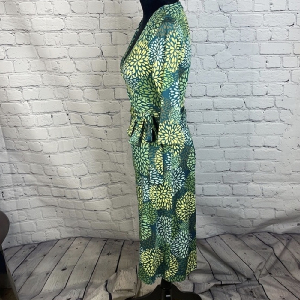 NWT PattyBoutik Blue and Yellow Floral Midi Dress - Picture 2 of 16